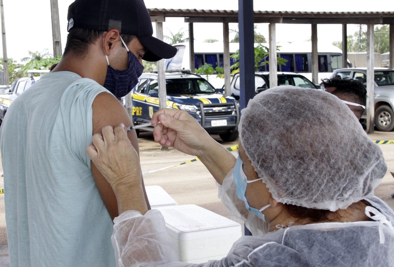 DIA NACIONAL DA IMUNIZAÇÃO: Governo prorroga até o dia 30 vacinação de prioritários contra gripe Influenza