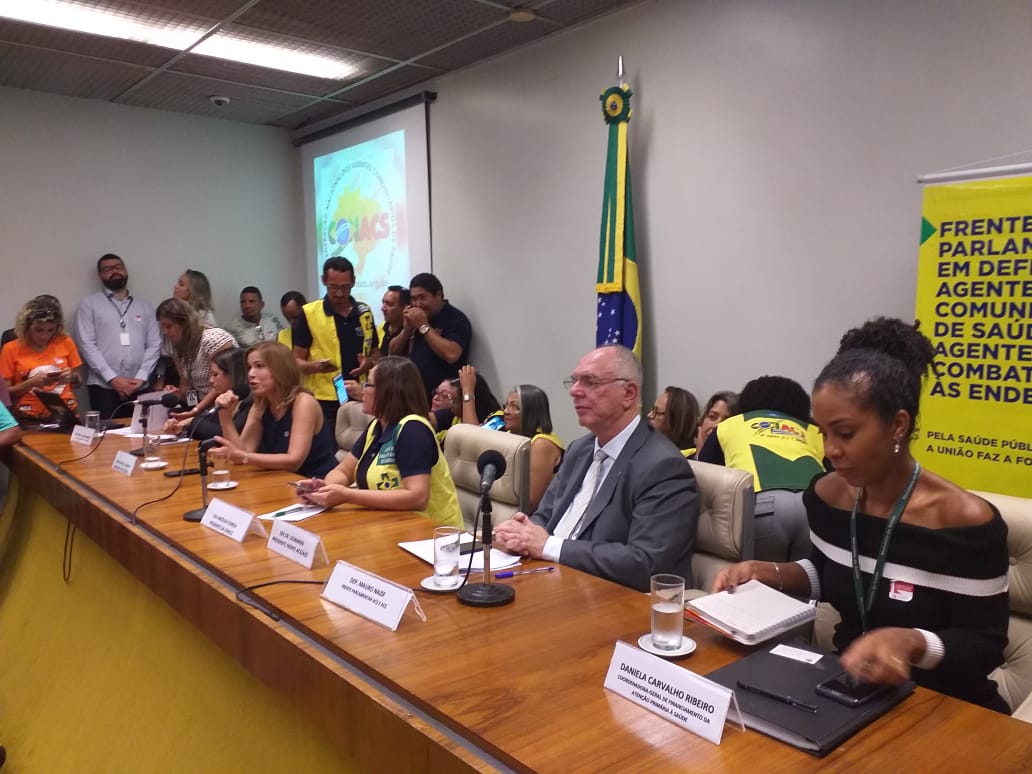 REUNIÃO: Nazif participa de Frente Parlamentar em Defesa de agentes comunitários