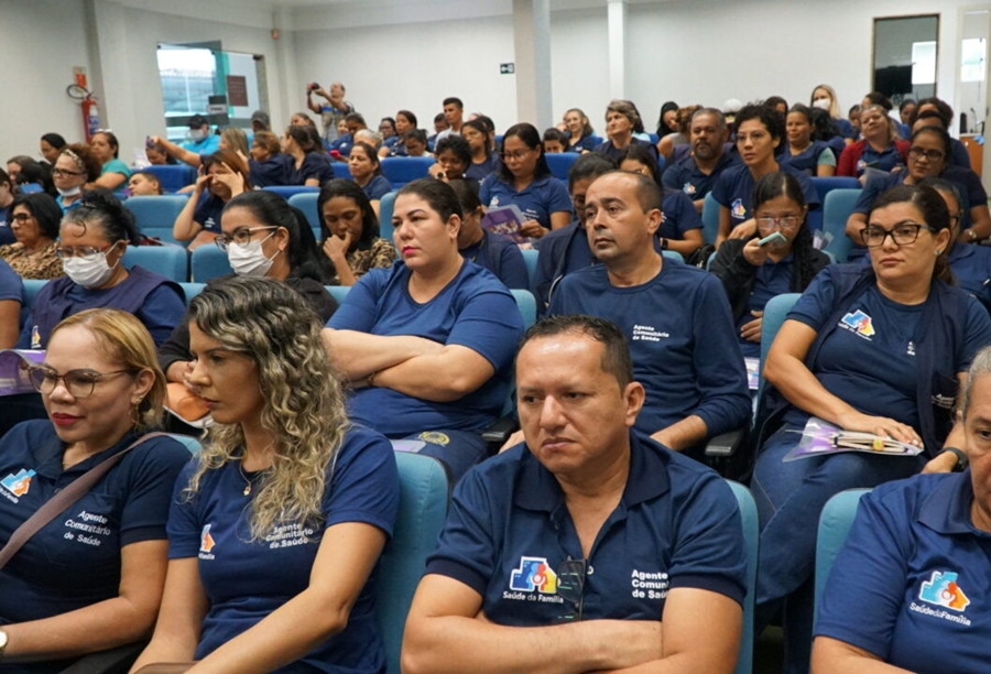 'JANEIRO ROXO': Agentes comunitários de saúde participam de capacitação