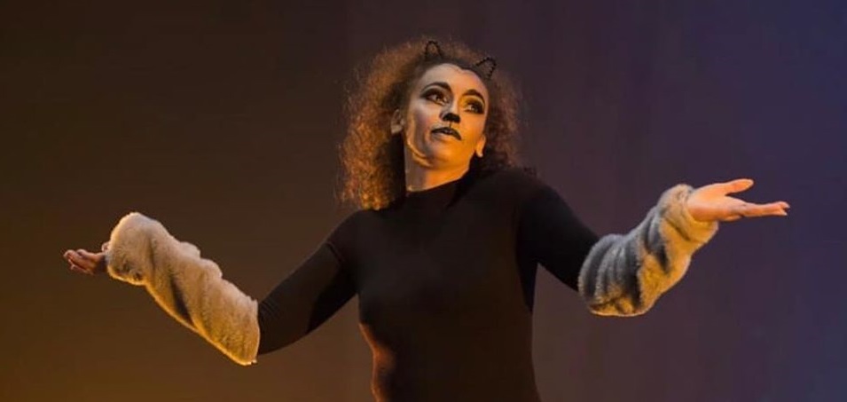 CURSO DE FÉRIAS: Ariane Tonon promove workshop de danças urbanas, jazz e stiletto