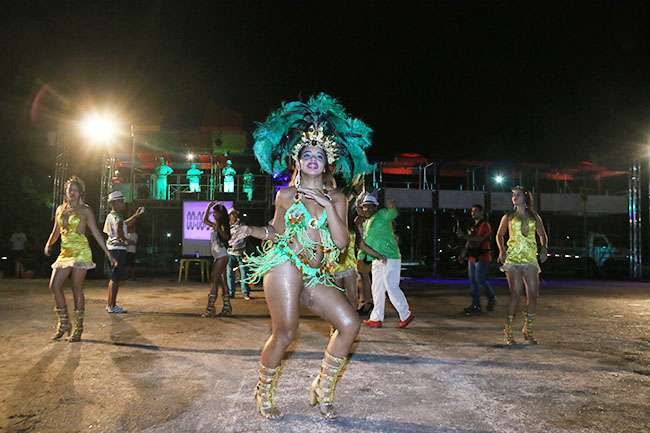 CARNAVAL: Sem recursos para desfile, escolas de samba farão show na Aluízio Ferreira