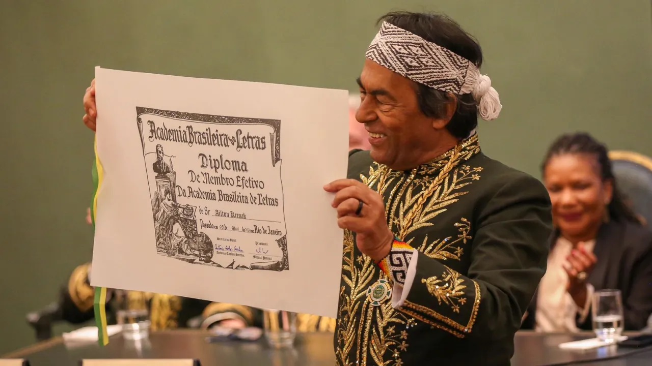 VITÓRIA: Indígena toma posse na Academia Brasileira de Letras ...