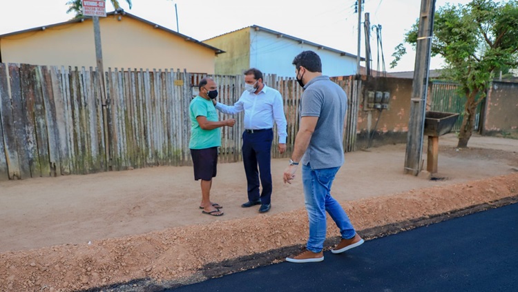 INFRAESTRUTURA: Seis quilômetros de ruas já receberam asfalto no bairro São Francisco 