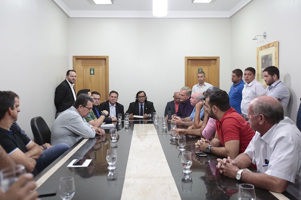 CUJUBIM: Ações do Ibama são discutidas por representantes do setor madeireiro e  deputados