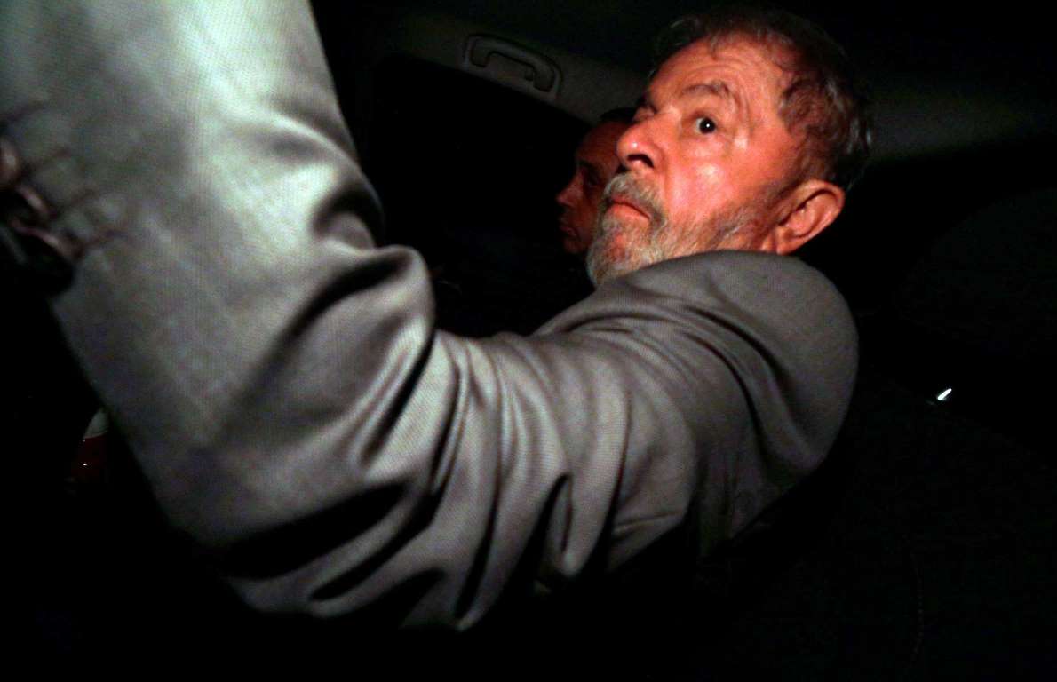 Lula decide não encontrar familiares após enterro de irmão