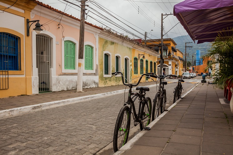 Conhecendo vários pontos turísticos do Brasil sobre duas rodas