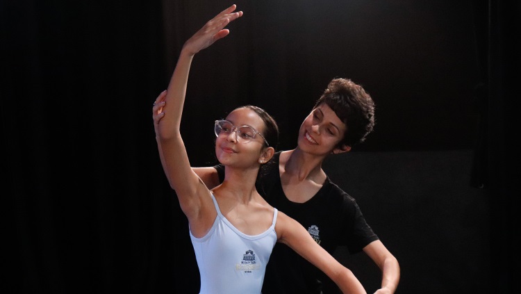 DANÇA: Bolshoi abre inscrições para curso online, com certificado e valor acessível