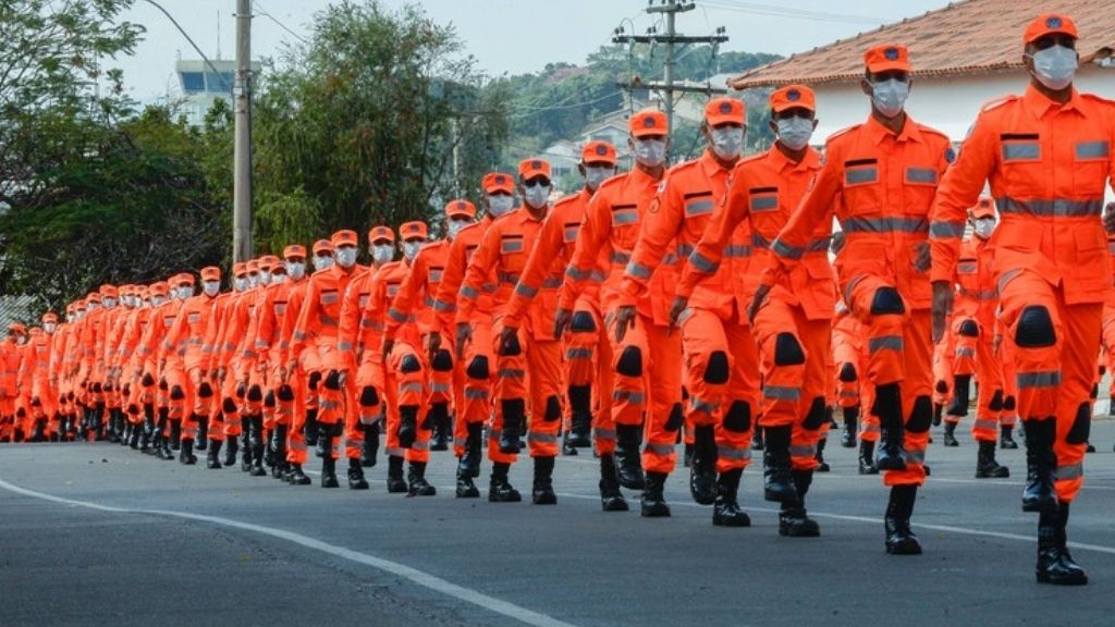 OPORTUNIDADE: Corpo de Bombeiros faz concurso 453 vagas para Soldados e Tenentes