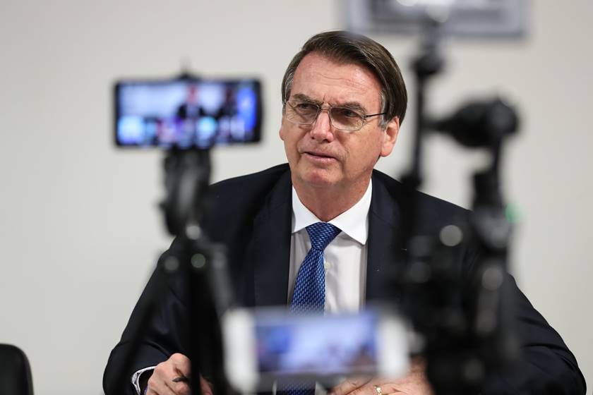 AUMENTO: Bolsonaro veta alta do diesel e ações da Petrobras caem: “Não entendo de economia”