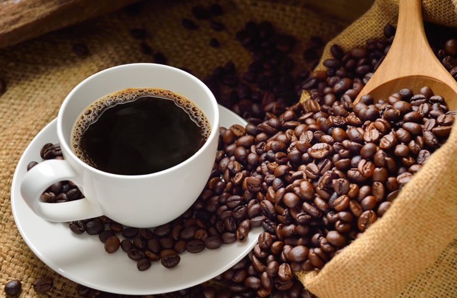 VALORES: Governo reajusta preços mínimos da laranja e do café