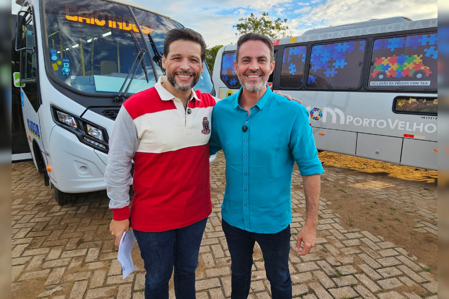 TRANSPORTE INCLUSIVO: Deputado Delegado Camargo participa da entrega de novos ônibus em Porto Velho