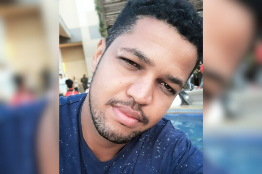 NO BANHEIRO: Comerciário é encontrado morto em apartamento na região central 