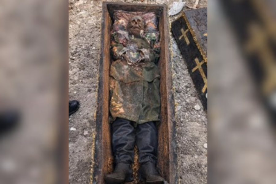 ENTERRADO COM HONRAS: O oficial russo que ressurgiu após mais de um século de sepultamento 
