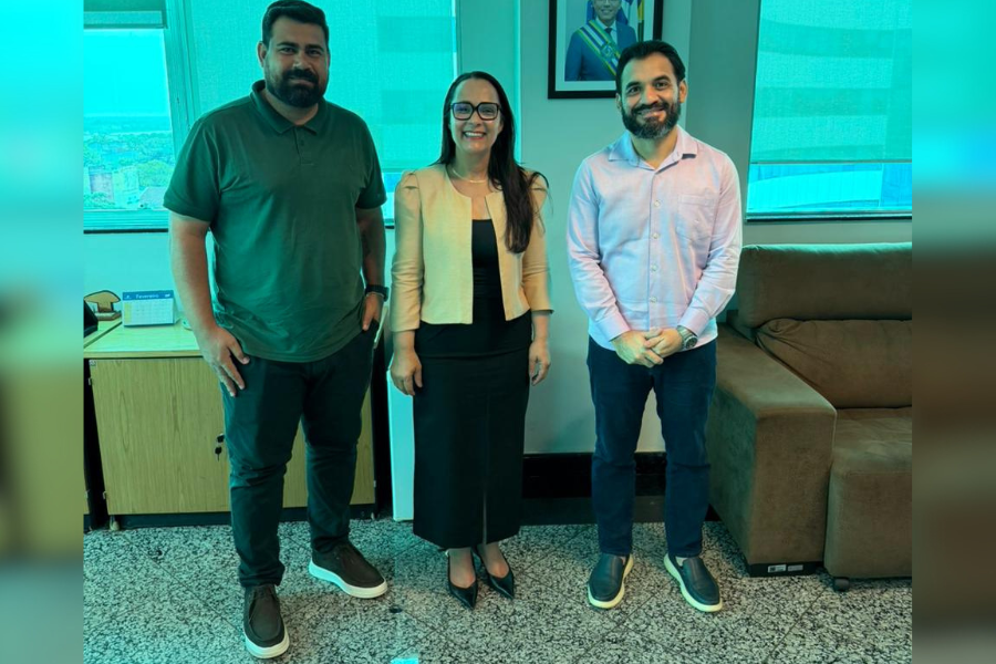 ROSANGELA DONADON: Deputada indica compra de caminhão trator para a 9ª Residência do DER em Vilhena