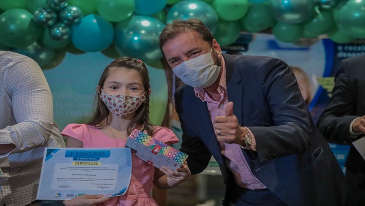 MEIO AMBIENTE: Vencedores do 1º Concurso de Desenho Infantil recebem premiações