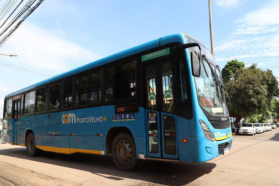 TRANSPORTE PÚBLICO: Linha que atende estudantes da UNIR passa a ter mais um ônibus