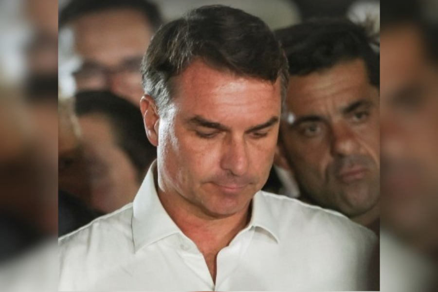 VIAGEM OCORREU: Aliados dizem que Flávio Bolsonaro deixou o Brasil rumo à Argentina