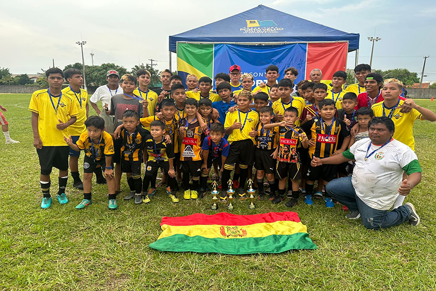SEM FRONTEIRAS: 'Encontro Esportivo' entre Brasil e Bolívia celebrou futebol em Porto Velho