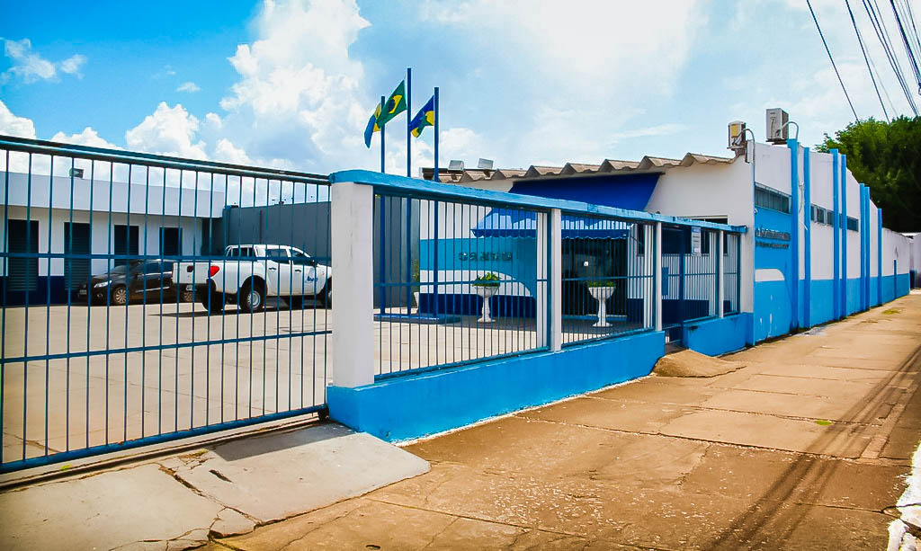 ESPIGÃO DO OESTE: Manutenção paralisa abastecimento da Caerd temporariamente 