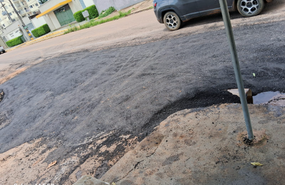 FINALMENTE: Cratera na rua Urânio zona Norte de Porto Velho é finalmente reparado