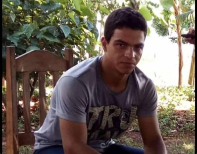 FATALIDADE: Rapaz de 24 anos morre após ser atingido por porta de barracão em Cerejeiras