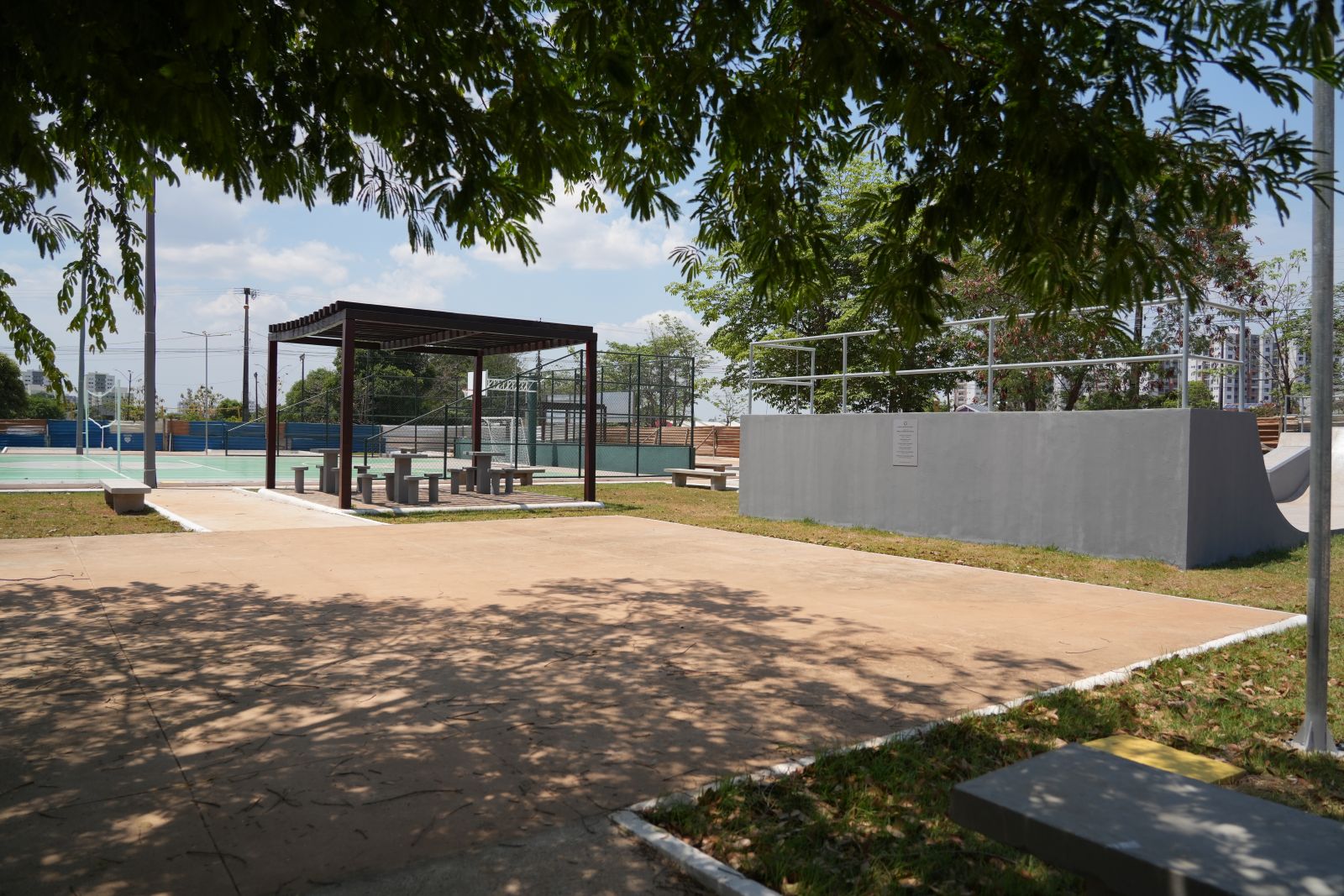 PRAÇA DEPREDADA: Apoio da população é fundamental para evitar vandalismo em áreas públicas