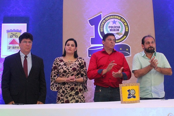 PRESIDENTE MÉDICE: Deputado Laerte Gomes prestigia 10ª Formatura da Polícia Mirim