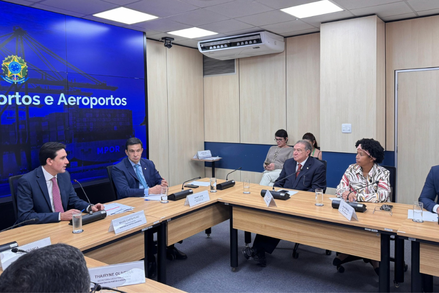 SÍLVIA CRISTINA: Deputada busca alternativas para voos mais baratos para RO