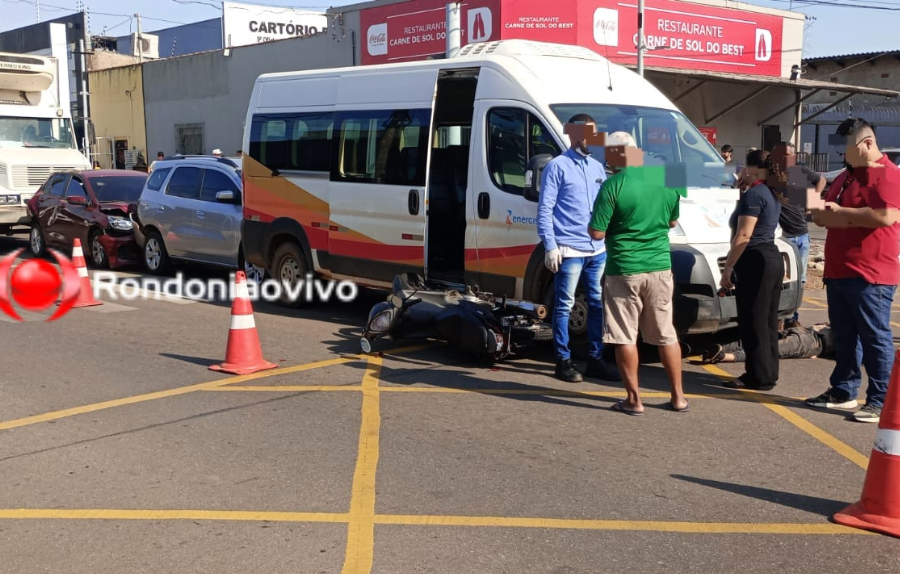 URGENTE: Acidente envolvendo cinco veículos deixa motociclista ferido na 7