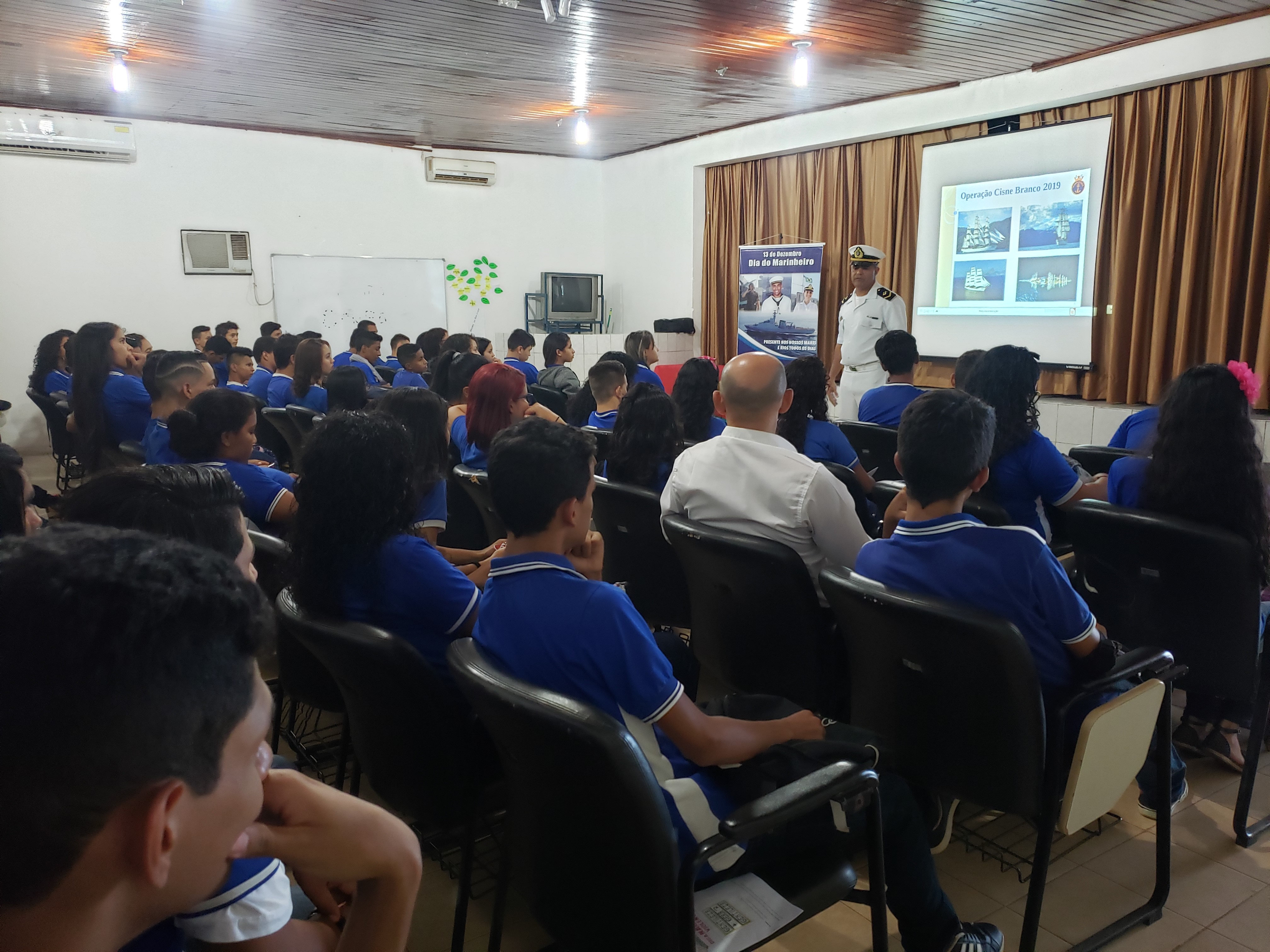 NAS ESCOLAS: Delegacia Fluvial de Porto Velho realiza Operação Cisne Branco 2019