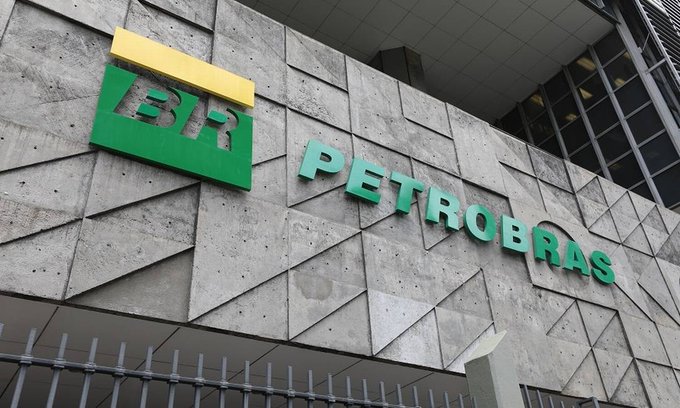 DECISÃO: Petrobras vai demitir funcionário que se aposentar após reforma da Previdência