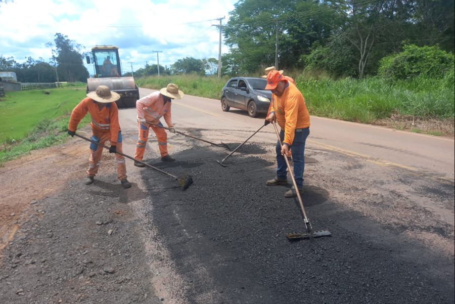 DER: Estradas estão sendo recuperadas na região da Zona da Mata