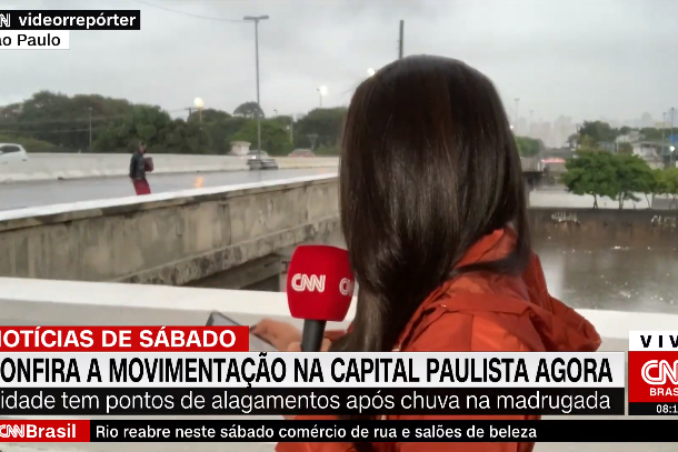 VEJA: Repórter da CNN Brasil é assaltada ao vivo; assista ao vídeo