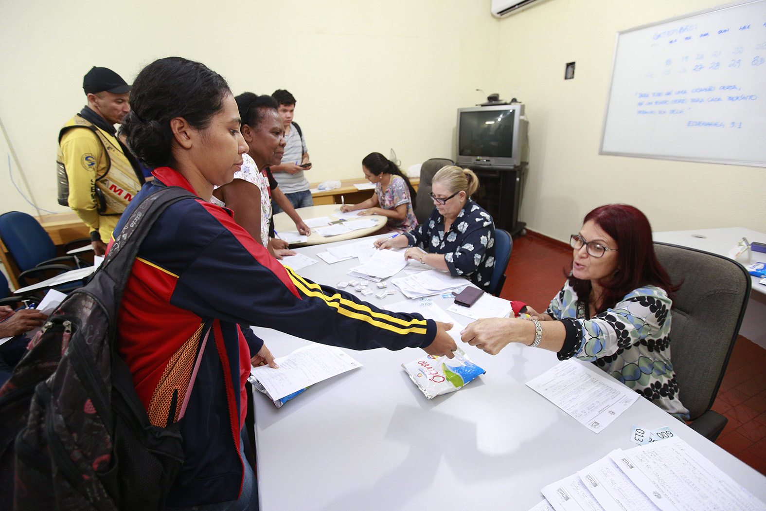 Escola do Legislativo oferece 748 vagas em 20 cursos