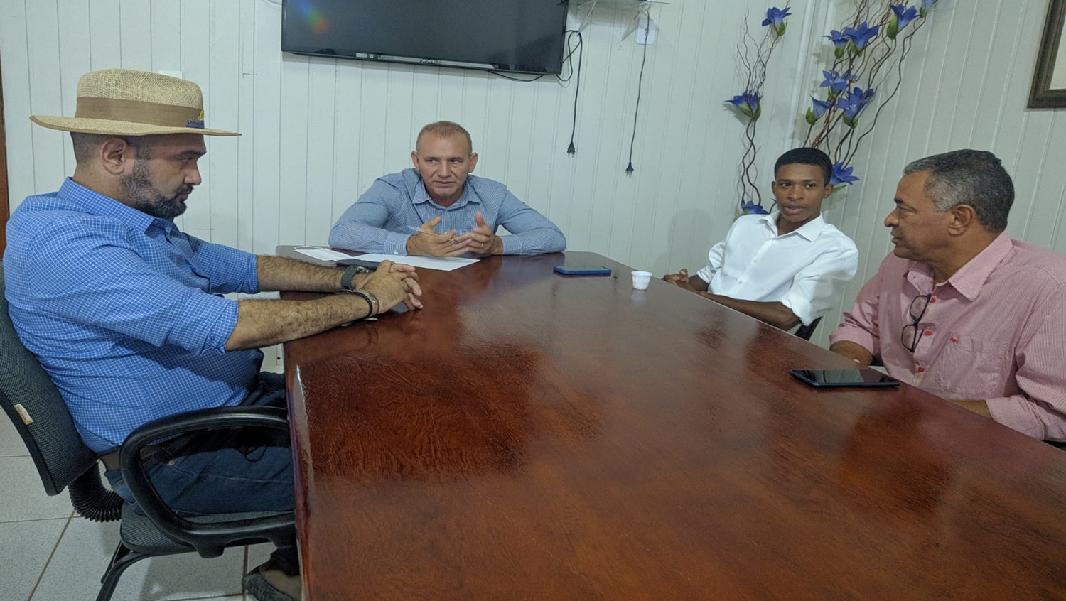 DEPUTADO: Ezequiel Neiva visita municípios do Cone Sul e inspeciona obras