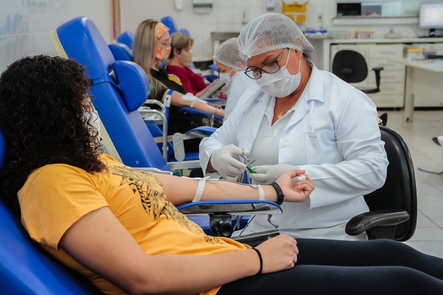 PERÍODO DE FÉRIAS: Fhemeron reforça a importância da doação de sangue para manutenção do estoque
