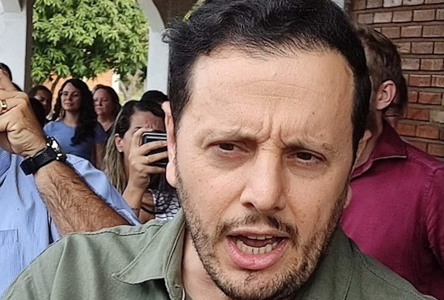 ECOS DE RONDÔNIA: Delegado prendeu, pintou e bordou para cima de muito político - por Mario Quevedo