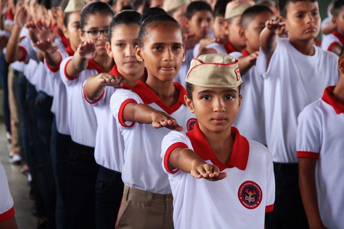 TIRADENTES: Governador assina decreto que garante militarização de escola em Ji-Paraná