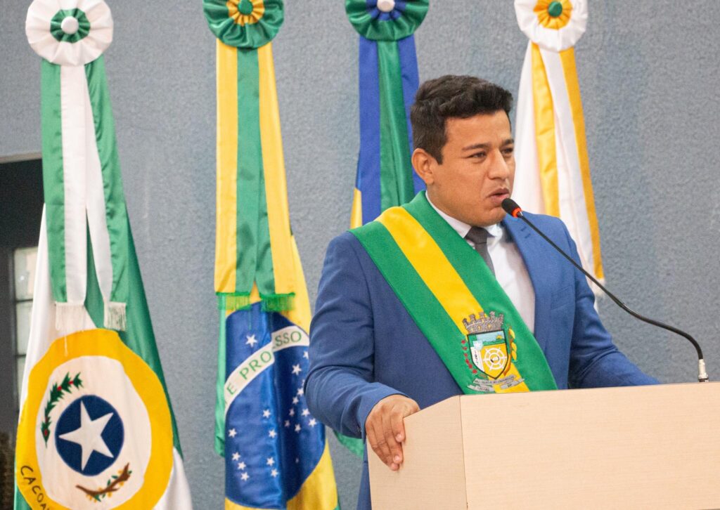 RESULTADO: Em enquete de ‘UFC Eleitoral’, Adailton Fúria recebe 62% de votos e Marcos Rogério 30%