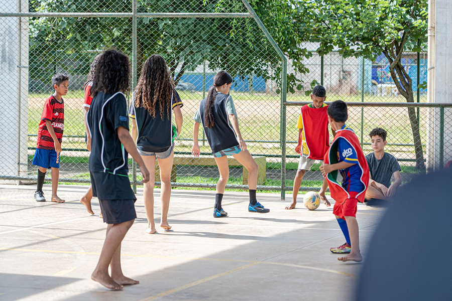 ESPORTE: Inscrições abertas para aulas gratuitas de futsal na Praça CEU