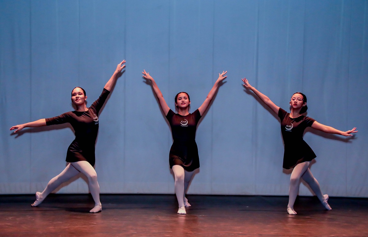 PALÁCIO DAS ARTES: Espetáculo do Studio de Dança Ariane Tonon acontece nesta quinta-feira