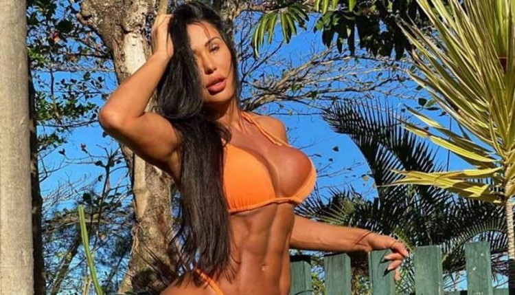 MUSA FITNESS SENSUALIZA: Gracyanne Barbosa posa com body cavadíssimo: 'Vem brincar, Tudão'