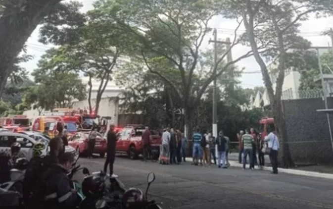 NA RUA: Quatro pessoas morrem em queda de helicóptero em São Paulo