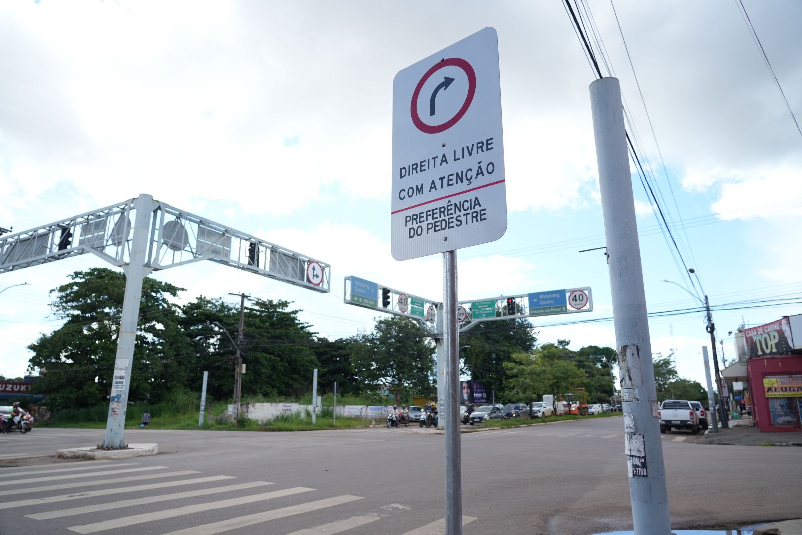 MOBILIDADE: Direita Livre ajuda a reduzir filas e melhora fluidez do trânsito