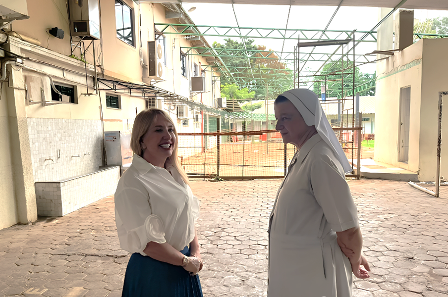 SANTA MARCELINA: Ieda Chaves destina quase R$ 90 mil à ampliação da cobertura do pátio da escola