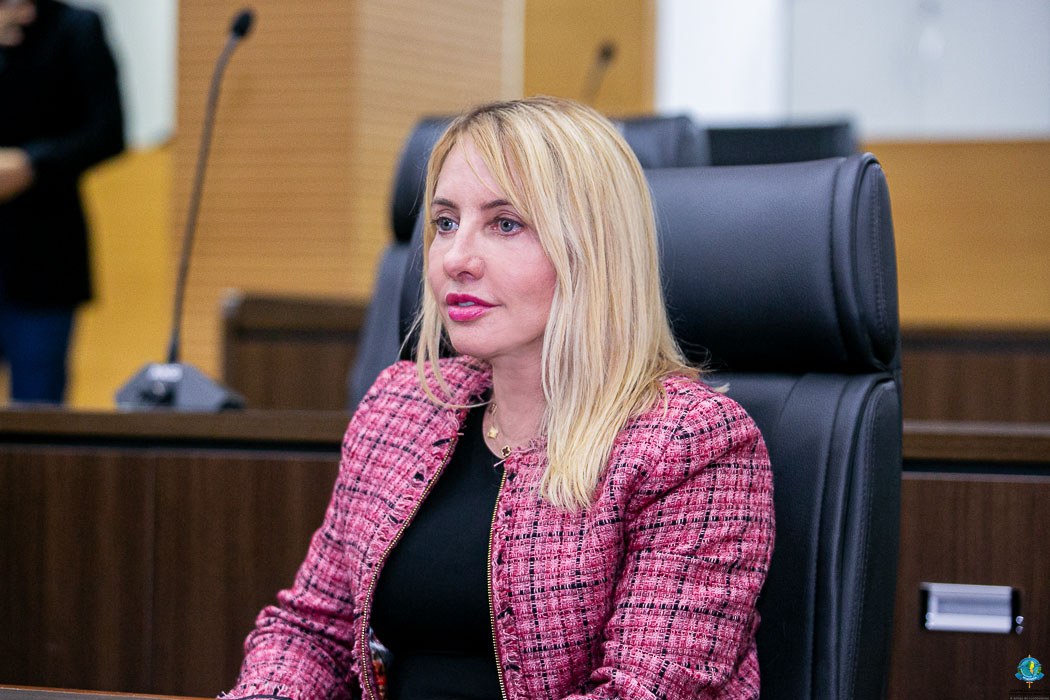 IEDA CHAVES: Deputada solicita providências da Sesau diante da falta de neuropediatras