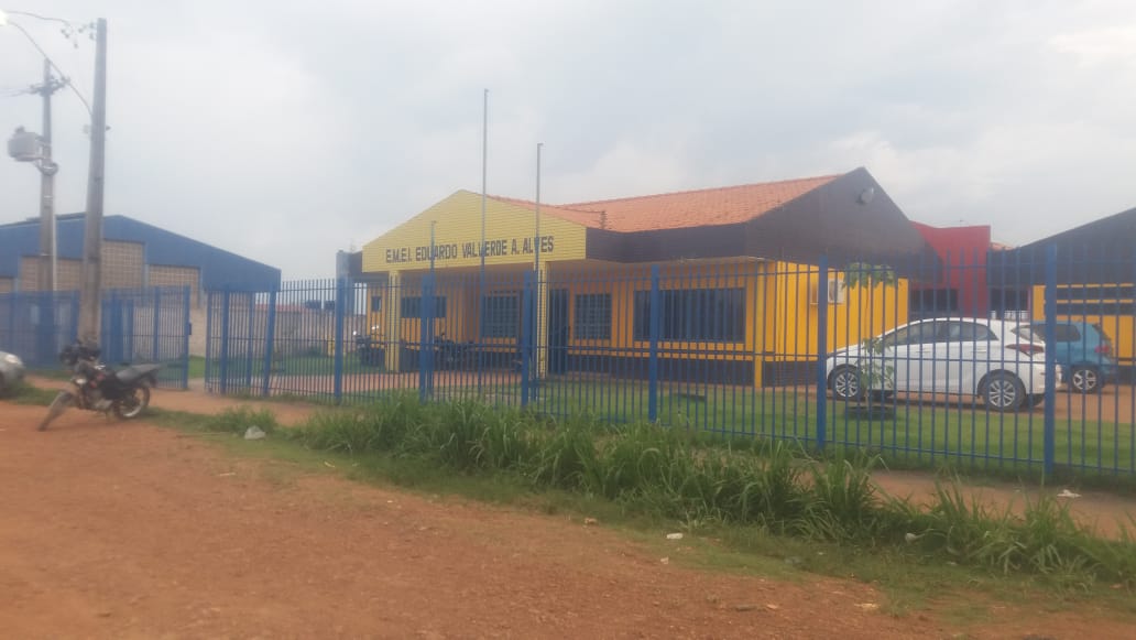 ASSALTO: Bandidos invadem escola infantil, rendem vigilante e roubam revólver