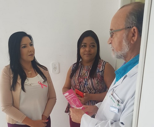 CÂNCER DE MAMA: Cristiane Lopes visita Instituto São Pellegrino no Dia Municipal de Prevenção