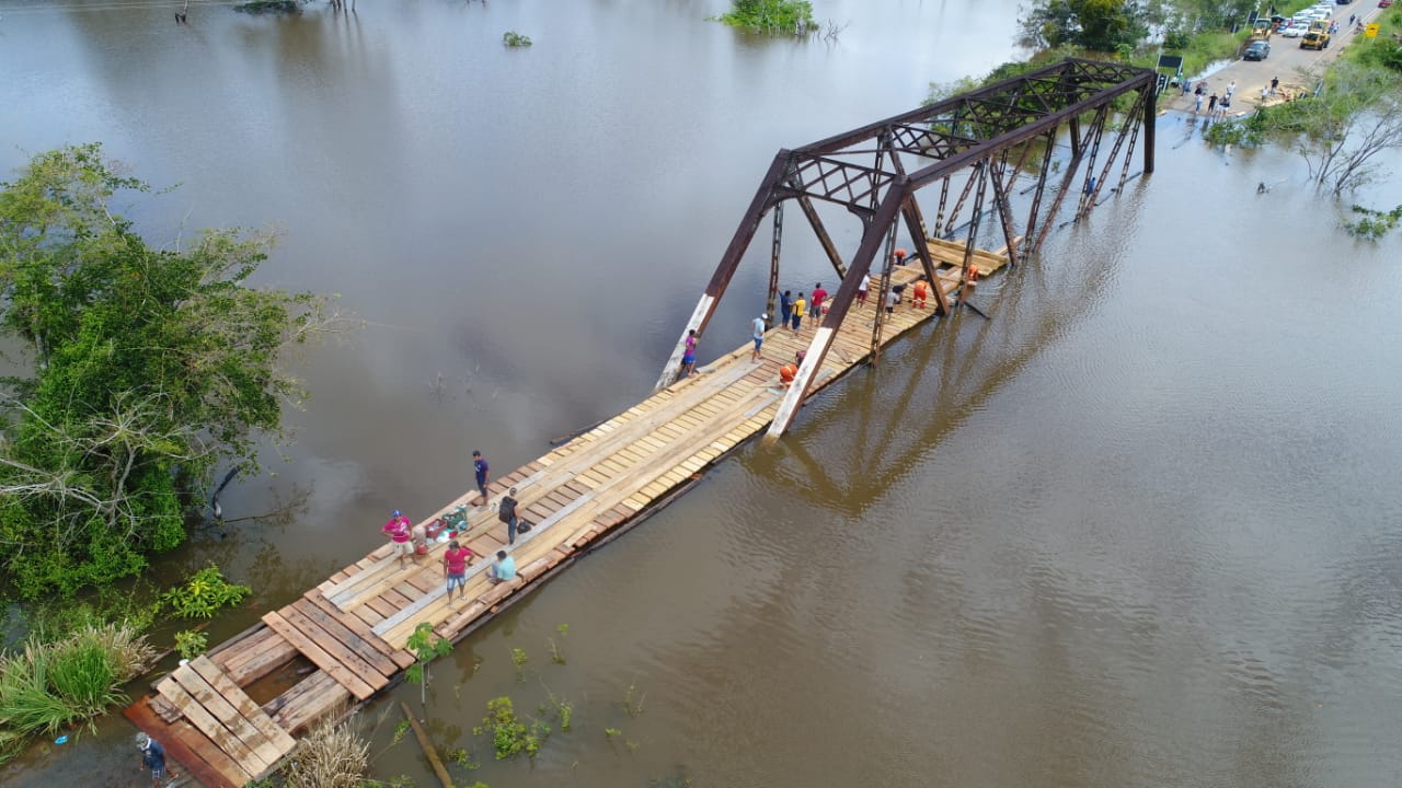 CHEIA: Tráfego de veículos na ponte do Araras é liberado somente por duas horas