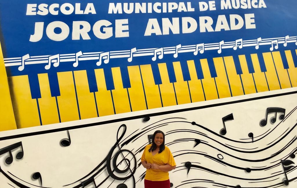 RETROSPECTIVA: Joelna Holder relembra sua luta em prol da escola de música Jorge Andrade 